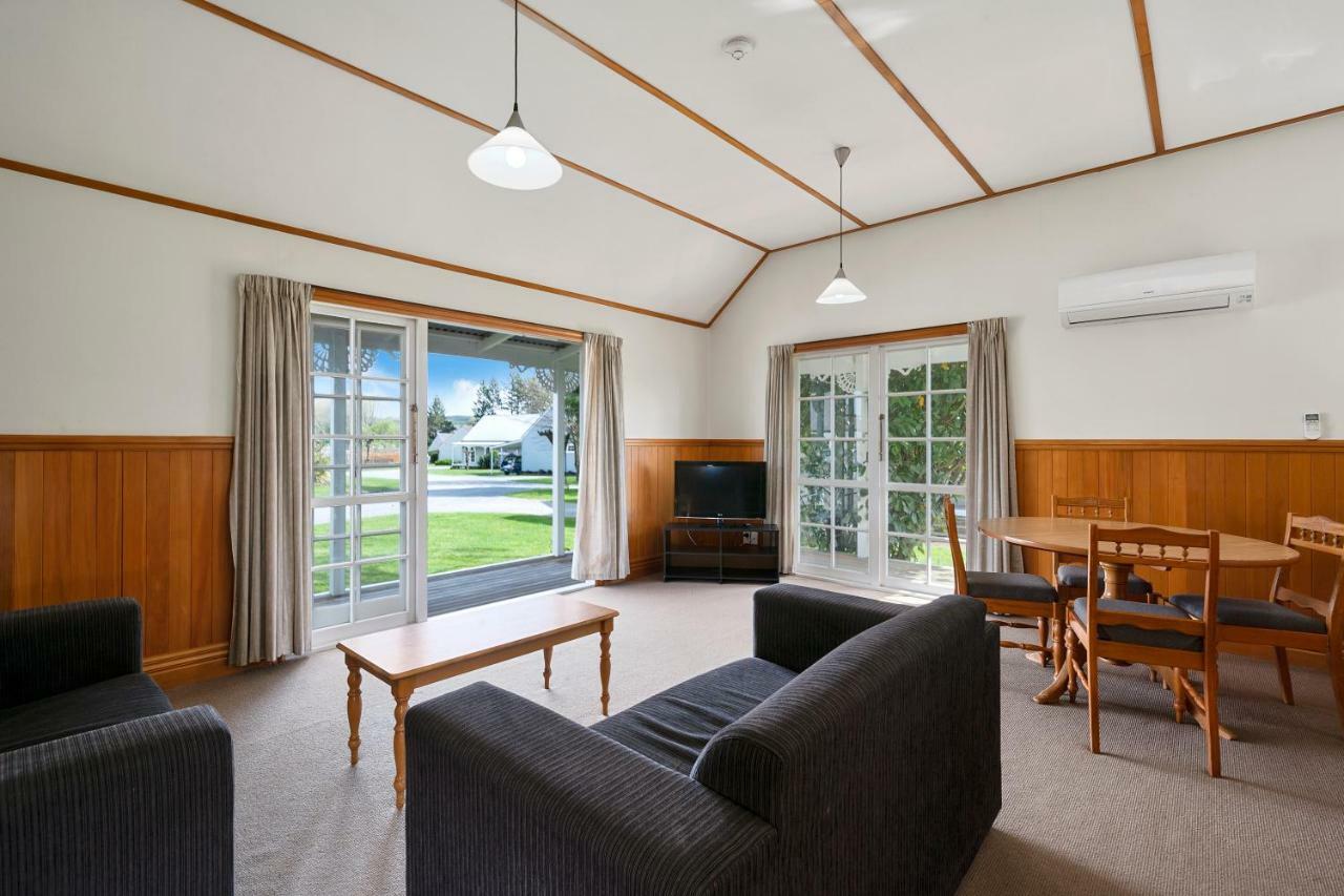 Huka Falls Resort Taupo Bagian luar foto