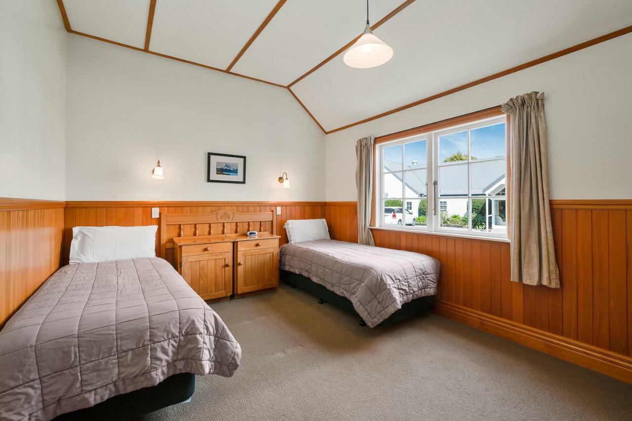 Huka Falls Resort Taupo Bagian luar foto